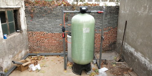 軟化水設(shè)備 登封每小時(shí)1噸全自動(dòng)軟水器的應(yīng)用與優(yōu)勢(shì)